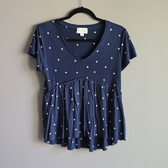 Jun & Ivy Navy Blue with White Hearts Loose Fit Flowy V-Neck Chic Boho Blouse  - Picture 1 of 9